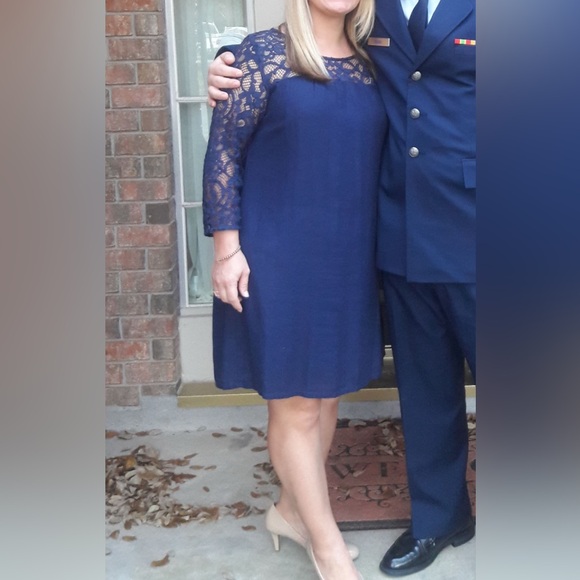 Lace Navy Blue, lined above knee shift dress - Picture 4 of 4